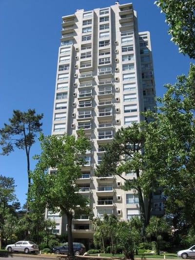 Apartamentos en Alquiler Temporada en Av. Roosevelt Y M.chiquita Parada 17 