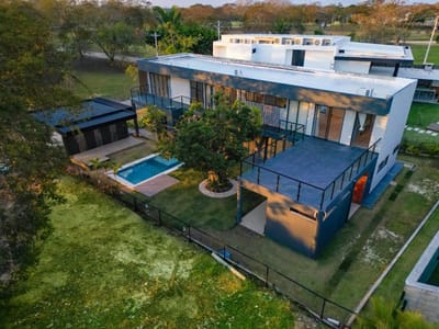CASA DE LUJO URUBO GOLF 