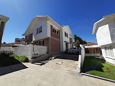 Casa en Venta Achumani Las Lomas Condominio Cerrado
