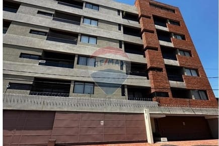 Departamento-Venta-PY Asunción Barrio Jara San Cosme e/ Rca Dominicana y San…