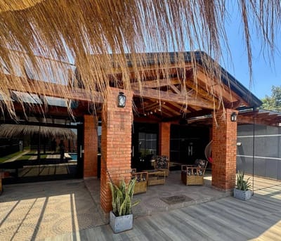 EN VENTA CASA QUINTA EN LIMPIO 