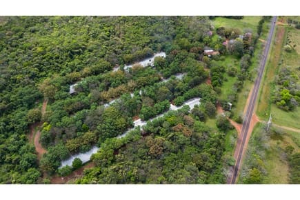 GRANJA AVÍCOLA EN FUNCIONAMIENTO ITACURUBÍ DE LA CORDILLERA