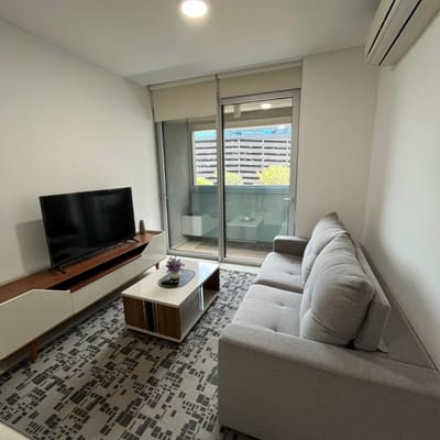 ALQUILO DEPARTAMENTO AMOBLADO SOBRE AVENIDA Sta. Teresa- EDIFICIO EMINENT