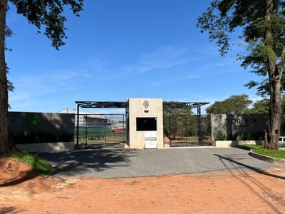 Barrio Cerrado Floresta 