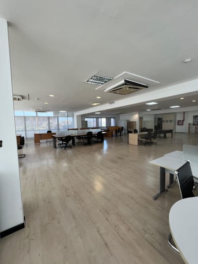 ZONA SHOPPING LA GALERÍA EN ALQUILER OFICINA DE 330 M2 CON 5 COCHERAS