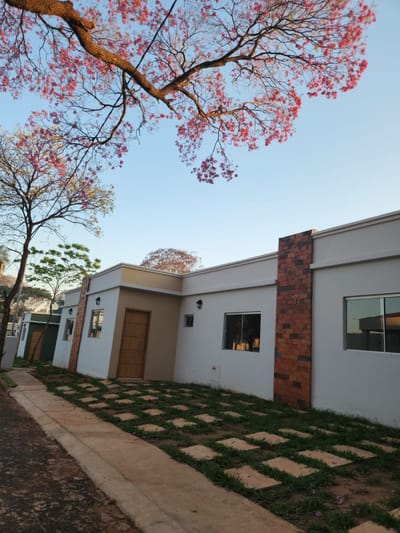 Casa En Venta - Barrio Cerrado “el Bosque” – Luque