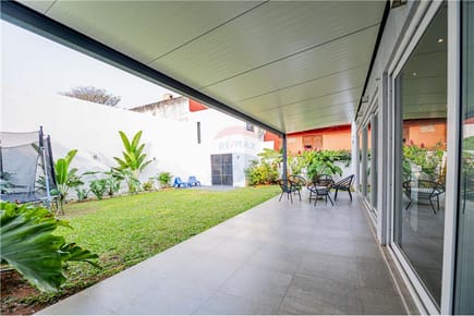 Increíble casa en Lambare . Limite con Asuncion 