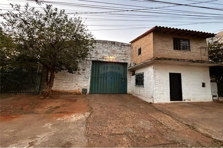 EN VENTA DEPOSITO CON OFICINA Y DEPARTAMENTO