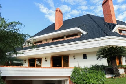 RESIDENCIA DE LUJO EN VENTA – BARRIO MBURICAO