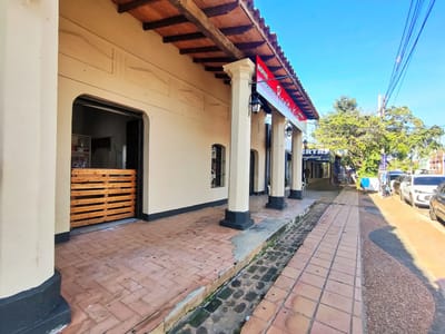 Casa Colonial en Itaugua