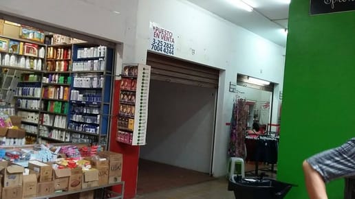 EN VENTA 2 PUESTOS EN COMERCIAL "LA FORTUNA"-Feria Barrio Lindo