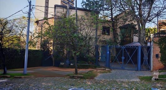 VENDO CASA ZONA MOLAS LOPEZ.. CASA RICA