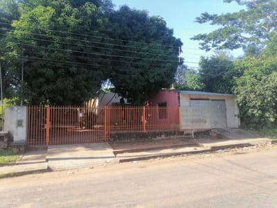 EN VENTA TERRENO CON CASA A DEMOLER