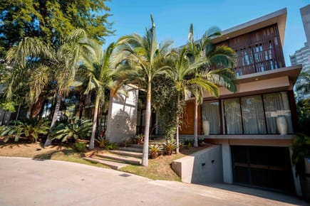 EN VENTA EXCLUSIVA RESIDENCIA EN EL CONDOMINIO LA TRINIDAD V