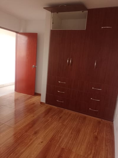 SE VENDE DPTO EN ENSTRENO RETABLO - COMAS 
