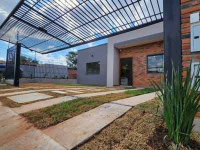 VENDO CASA EN ESQUINA EN VILLA ELISA