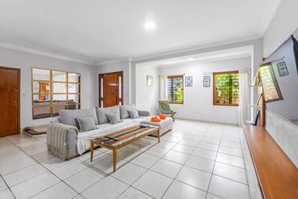 Residencia-Venta-167 Manuel Talavera, Herrera, Asunción