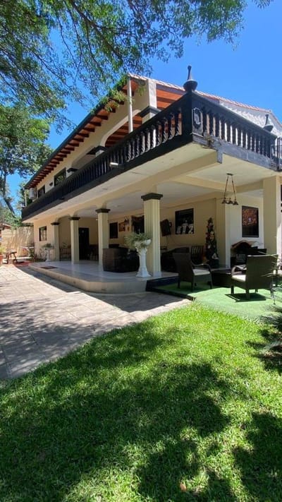 EN ALQUILER - CASA AMPLIA EN SAN BERNARDINO