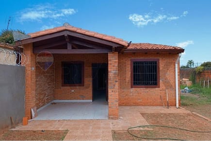CASA DE 2 DORMITORIOS A ESTRENAR EN LUQUE 