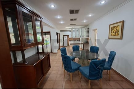 Casa - Venta - Ciudad Nueva, Paraguay