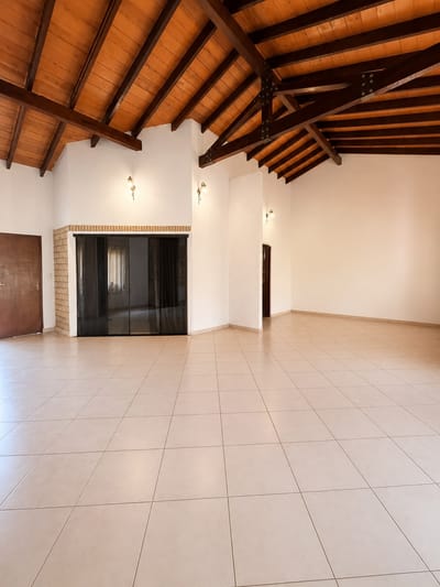 ALQUILO CASA DE 5 HAB S/ CAMPO DE GOLF PARANA COUNTRY CLUB 