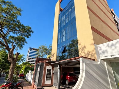 VENDO EDIFICIO CORPORATIVO DE 5 PLANTAS EN RECOLETA