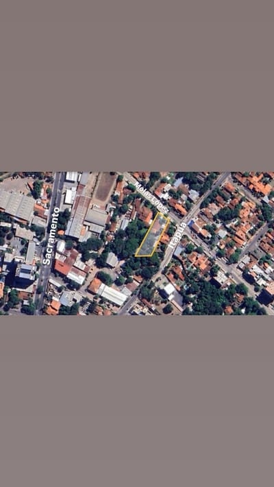 VENDO TERRENO EN MOLAS LÓPEZ 
