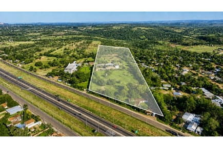 VENDO 11,6 HECTÁREAS EN CAAGUAZÚ - EX PARQUE INDUSTRIAL 