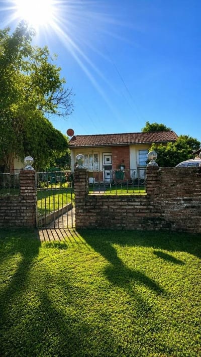 Vendo casa en ubicacion estrategica er Encarnacion