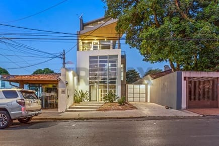 Vendo Edificio Corporativo y Residencial Premium en Asunción 