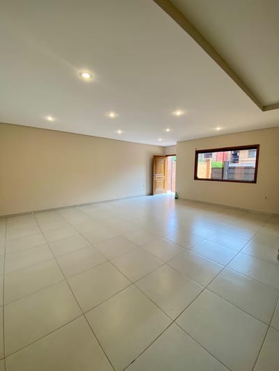 Alquilo Impecable casa en Villa Aurelia