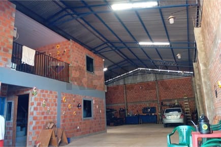 VENDO TINGLADO CON OFICINA Y VIVIENDA EN LIMPIO