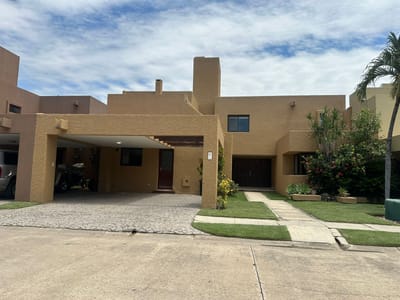 CONDOMINIO LA HACIENDA II CASA EN ALQUILER AMOBLADA 