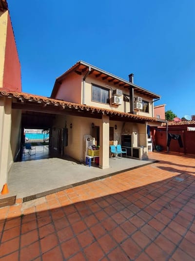 VENDO CASA EN LAMBARE 