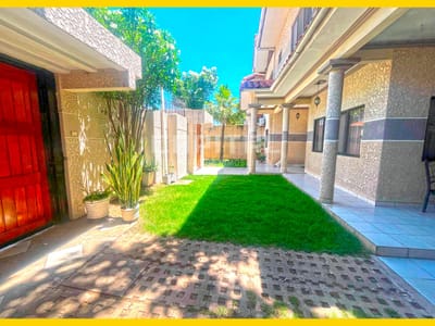 ¡Casa de 4 Dormitorios y 3 Pisos en Zona Residencial En Venta!