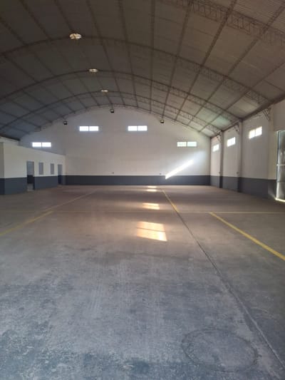  Z/ Norte 8vo Anillo Cerca Banzer Galpon 600m2 con 4 oficinas