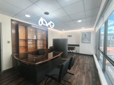 Oficina en alquiler 21 de Calacoto