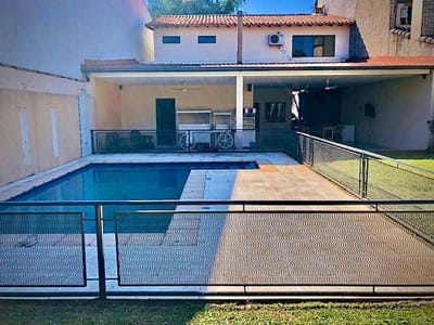 EN VENTA – CASA EN BARRIO MARISCAL ESTIGARRIBIA
