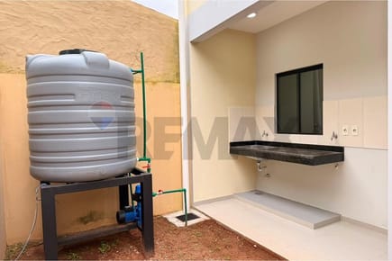 Dúplex a estrenar Barrio Laurelty Av Brítez Borges