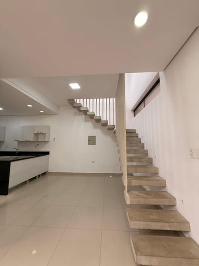 DUPLEX DE 3 HABITACIONES EN ALQUILER - LOMA PYTA