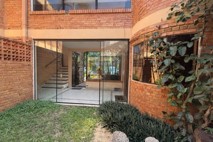 Vendo Amplio Departamento de 3 dormitorios en Fernando, Zona Norte 