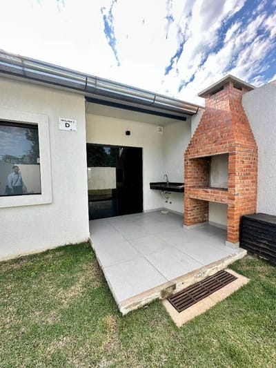 DUPLEX A ESTRENAR EN 1ER BARRIO DE LUQUE A METROS DE RUTA LUQUE - LIMPIO