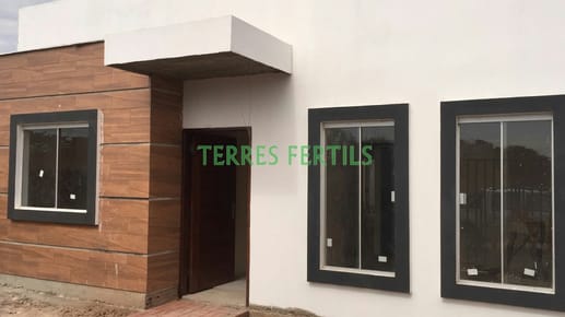 HERMOSA CASA EN VENTA A   ESTRENAR