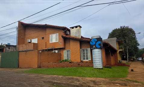 EN VENTA DUPLEX EN ESQUINA -UBICACIÓN PRIVILEGIADA-Km 4.  