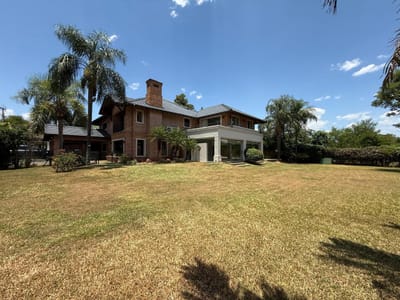 Residencia Exclusiva en venta y alquiler | Barrio Cerrado Montesol Luque 