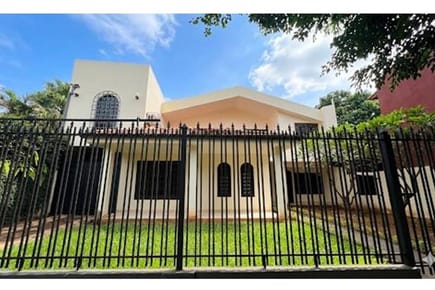 ALQUILO AMPLIA RESIDENCIA EN LAURELTY, LUQUE 