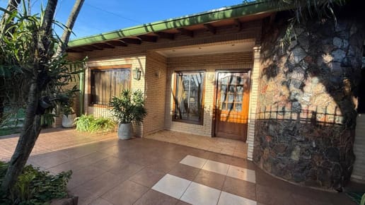 VENDO CASA EN SAN LORENZO