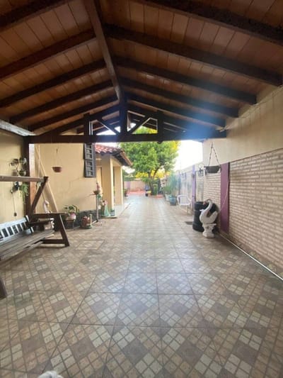 VENDO CASA DE 4 DORMITORIOS EN VILLA ELISA