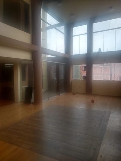 ALQUILO DEPARTAMENTO CON LOCAL COMERCIAL
