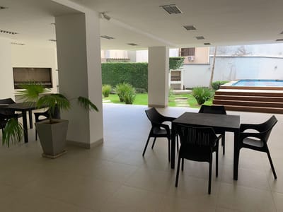 HERMOSO Y AMPLIO DEPARTAMENTO EQUIPADO  85M2. EN CONDOMINIO EXCLUSIVO ZONA SUR 